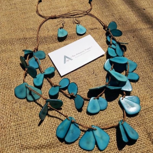 Tagua Nut Necklace / Organic Jewelry - Picture 2 of 3